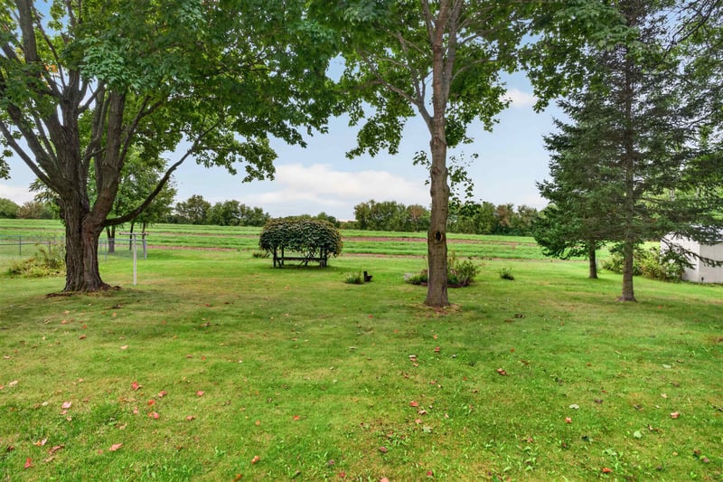 5161 County Road Ii Rd, Larsen, WI 54947-0000
