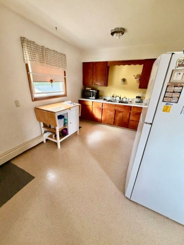 305 S Maple St, Black Creek, WI 54106-9724
