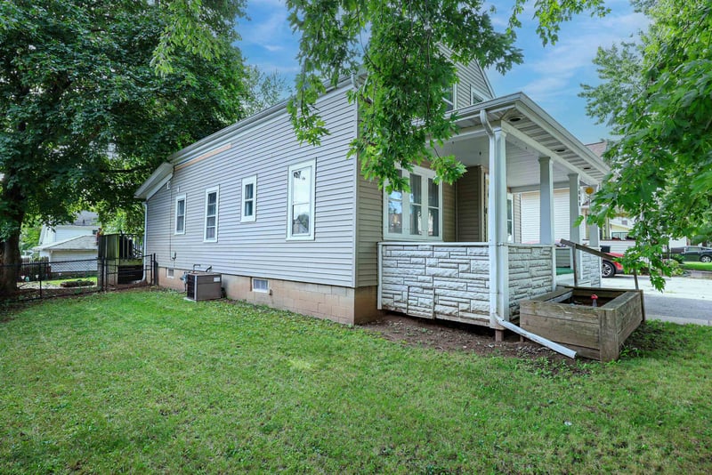 1000 Lawe St, Kaukauna, WI 54130