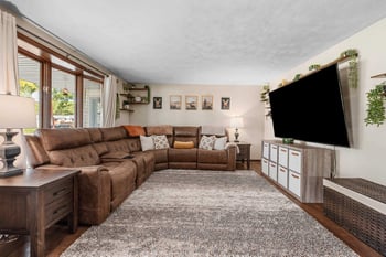 2578 Vicki Ln, Green Bay, WI 54311-5220