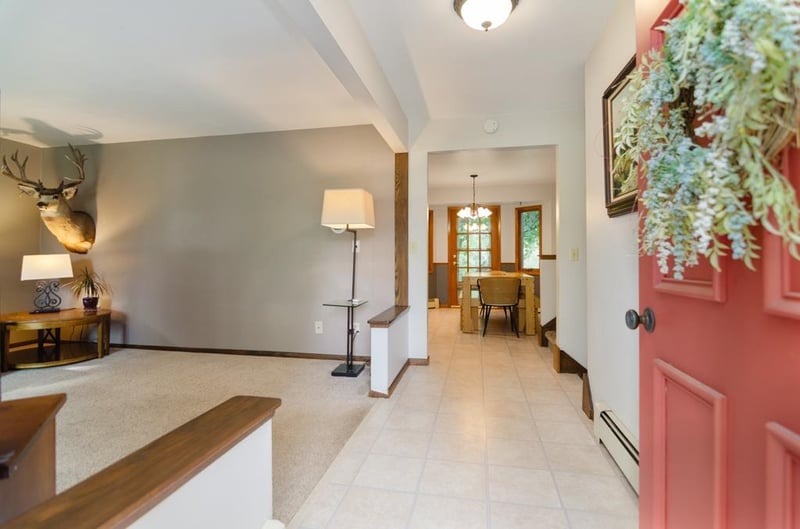 600 Harvard Dr, Neenah, WI 54956-3512
