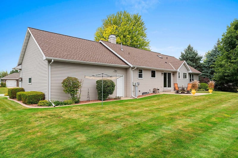 2554 Jody Dr, New Franken, WI 54229