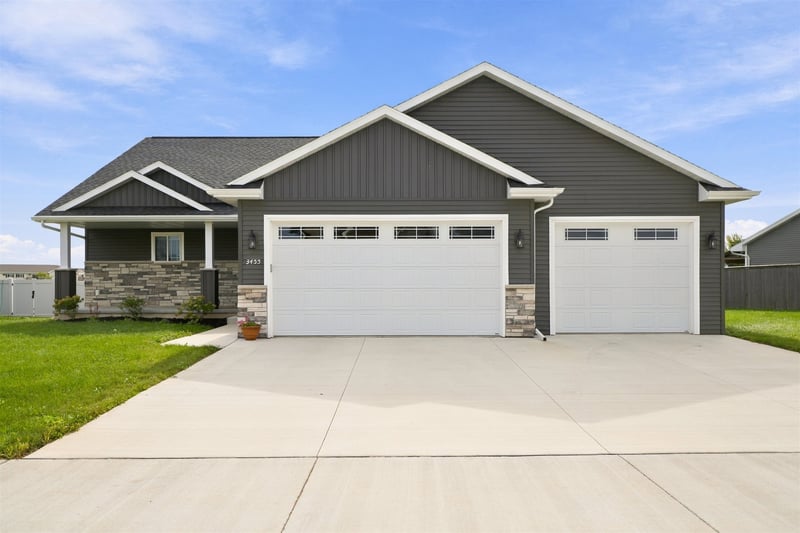 3455 E Rubyred Dr, Appleton, WI 54913