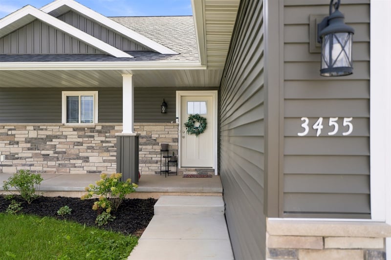 3455 E Rubyred Dr, Appleton, WI 54913