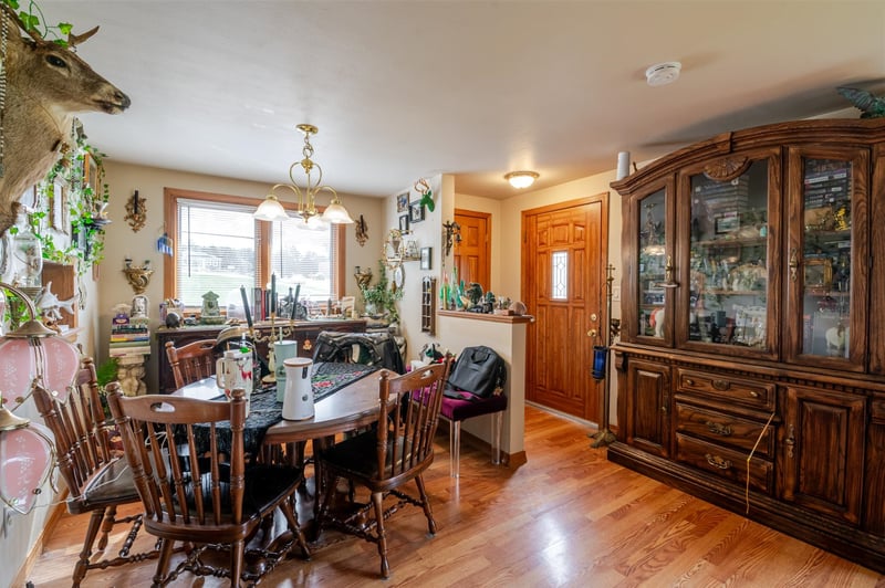 1106 St Agnes Dr, Green Bay, WI 54304-2257