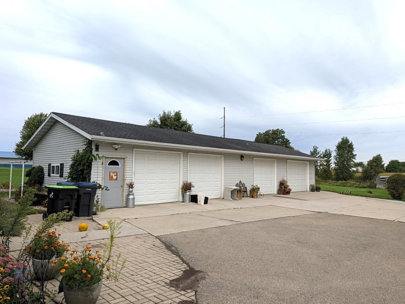 152 Main St, Potter, WI 54160