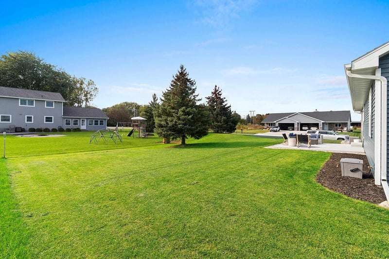 1290 Brenda Ln, Neenah, WI 54956