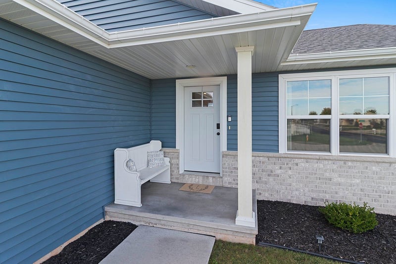 1290 Brenda Ln, Neenah, WI 54956