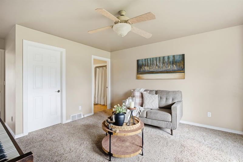 N2314 Cornhusk Dr, Greenville, WI 54942