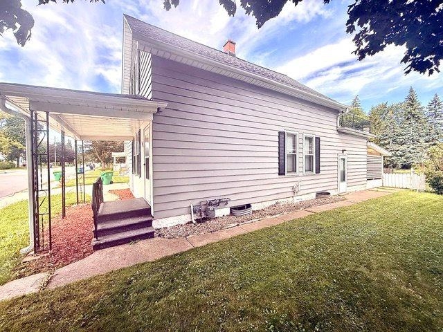 1184 Shawano Ave, Green Bay, WI 54303