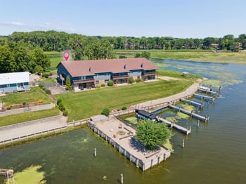 2490 Stroebe Island Dr, Appleton, WI 54914
