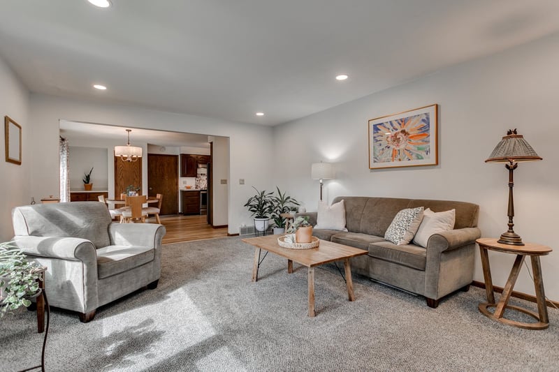 2317 W Applegate Dr, Appleton, WI 54914