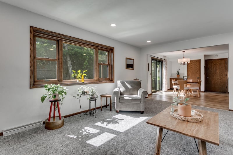 2317 W Applegate Dr, Appleton, WI 54914