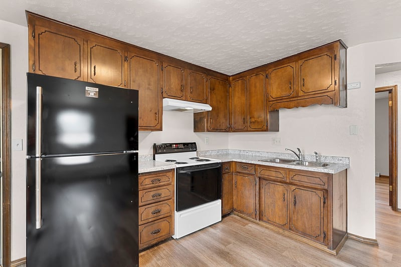 1635 Deckner Ave, Green Bay, WI 54313