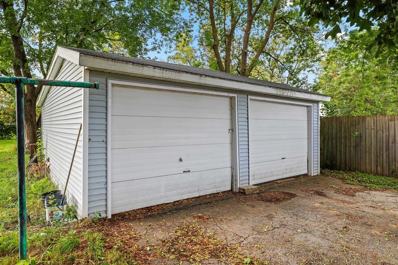 1350 Chicago St, Green Bay, WI 54301-3838