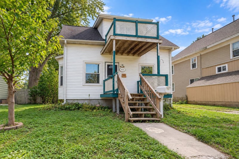 613 Phoebe St, Green Bay, WI 54303