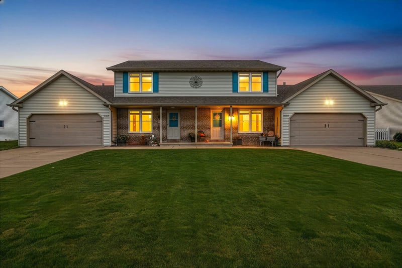 1319 Franco Ct, De Pere, WI 54115-3816