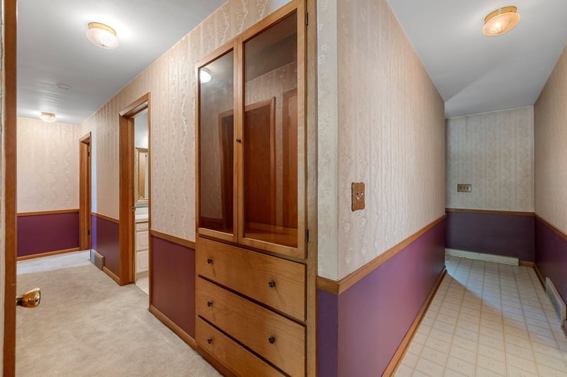 222 Longview Ave, Allouez, WI 54301