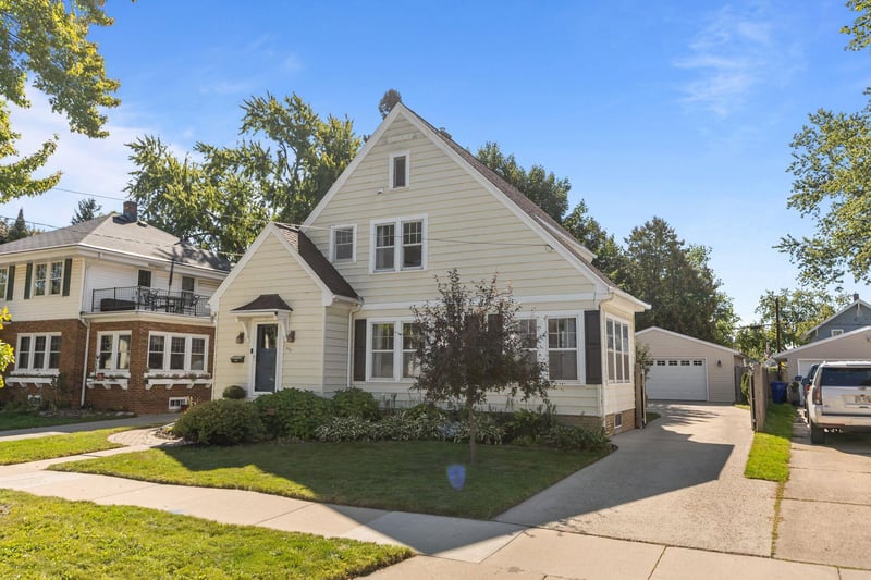 505 E Brewster St, Appleton, WI 54911-3717