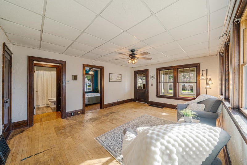 1637 Ontario St, Oshkosh, WI 54901-2860