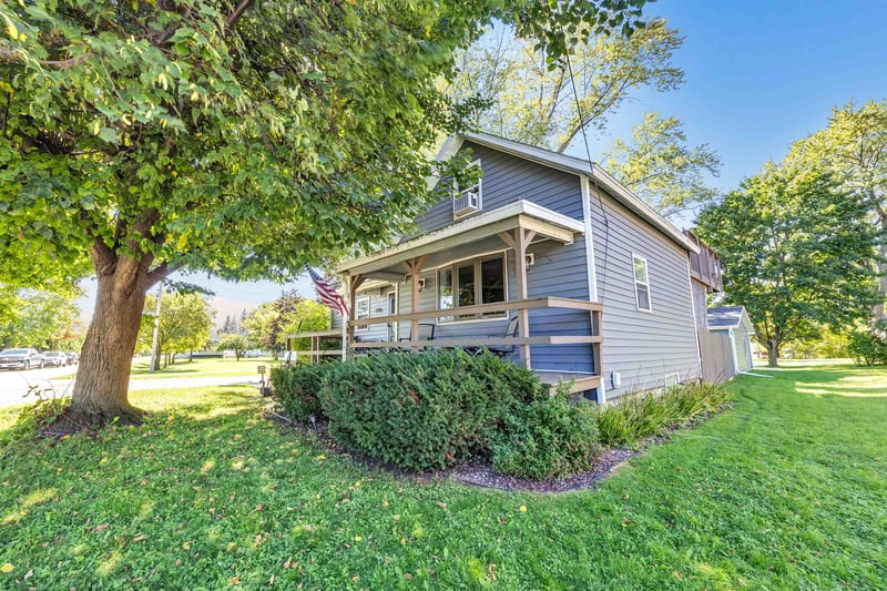 1746 Island Ct, Green Bay, WI 54303-6479