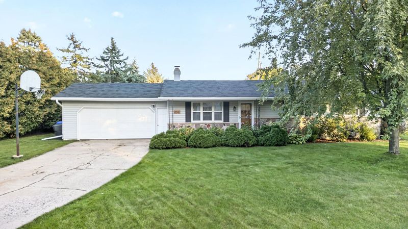 2516 N Summit St, Appleton, WI 54914