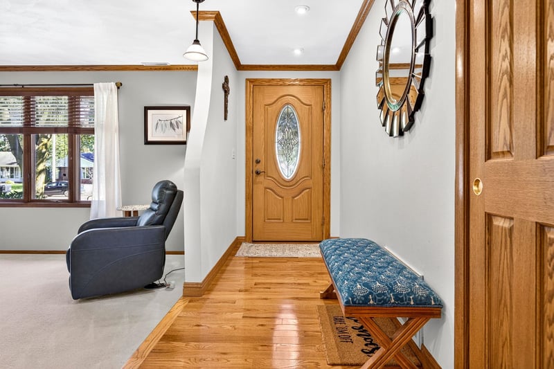 629 Woodside Dr, Seymour, WI 54165