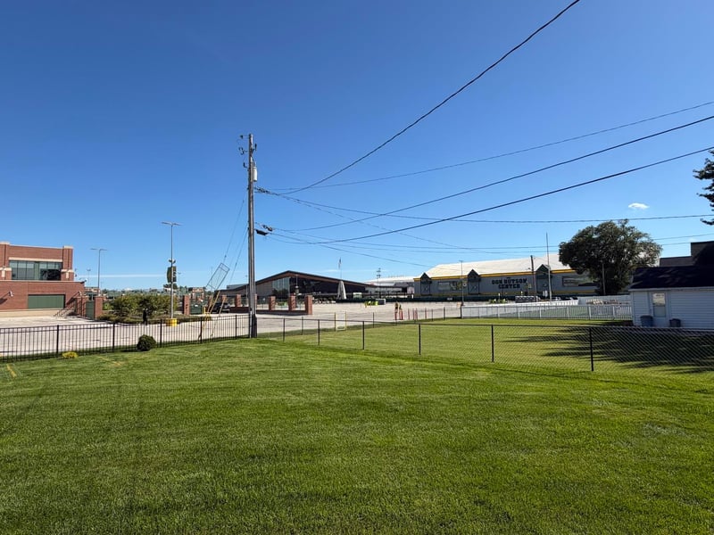 910 Stadium Dr, Green Bay, WI 54304-4449