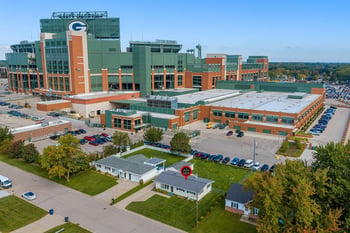 910 Stadium Dr, Green Bay, WI 54304-4449