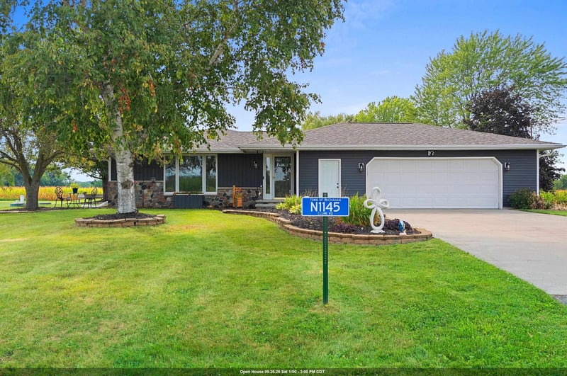 N1145 Clune Rd, Kaukauna, WI 54130