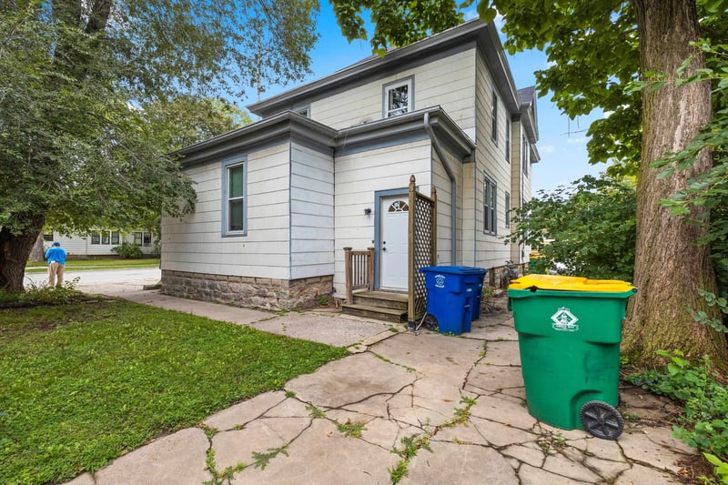 200 S Maple Ave, Green Bay, WI 54303