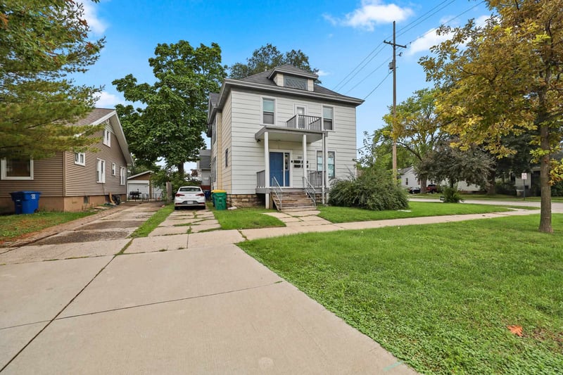 200 S Maple Ave, Green Bay, WI 54303