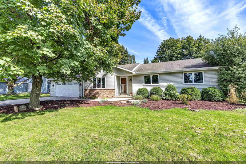 610 S Wild Rose Ln, Appleton, WI 54914