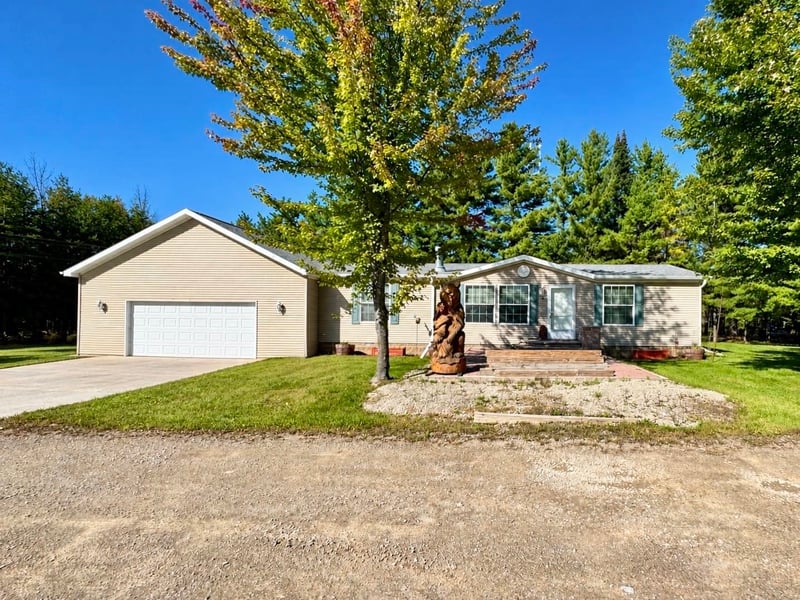 3015 Cedar Ln, Abrams, WI 54101-9999