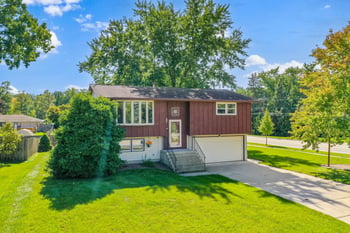 2308 Jubilee Dr, Green Bay, WI 54311-6434