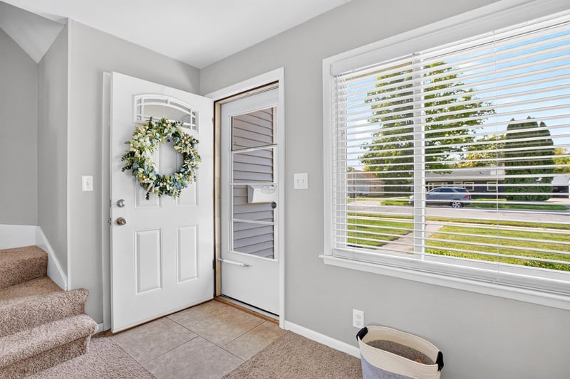 724 Mitchell St, Neenah, WI 54956