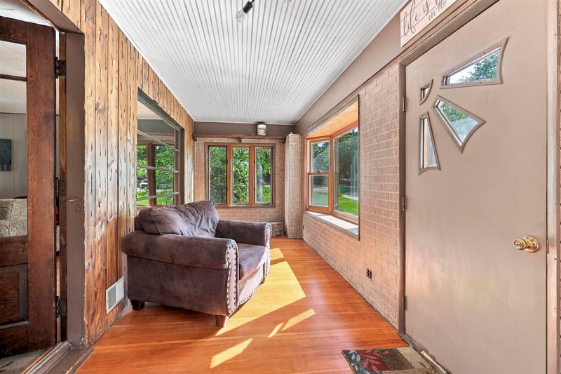 2318 Wisconsin Ave, New Holstein, WI 53061-1233