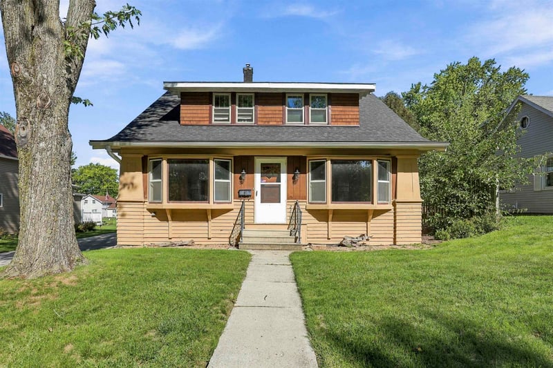 2318 Wisconsin Ave, New Holstein, WI 53061-1233