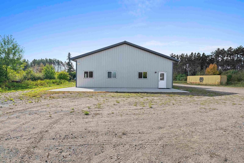 5062 Us Hwy 8, Laona, WI 54541