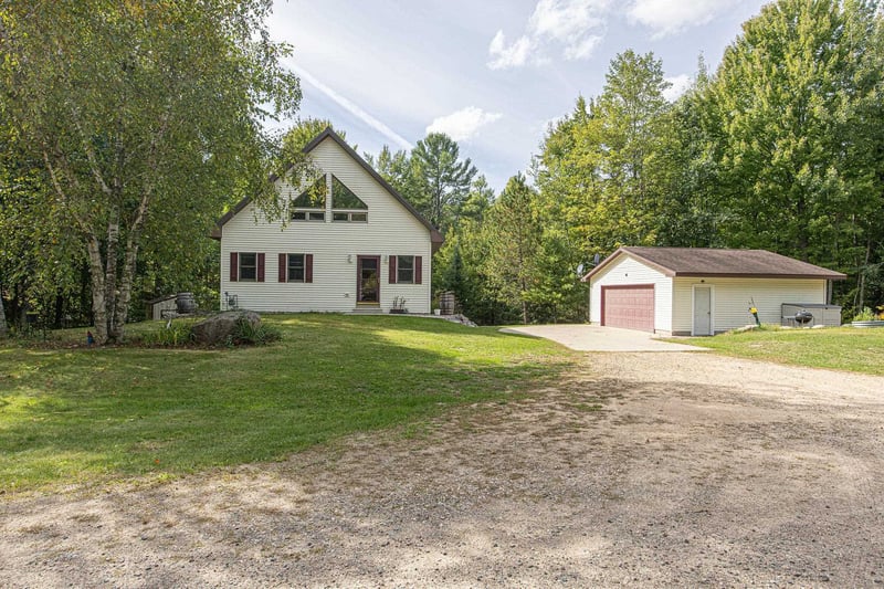 12445 Bedrock Ln, Suring, WI 54174