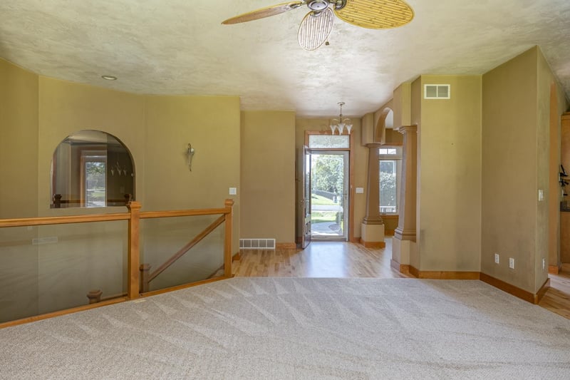 140 Thackery Dr, Oshkosh, WI 54904-7792