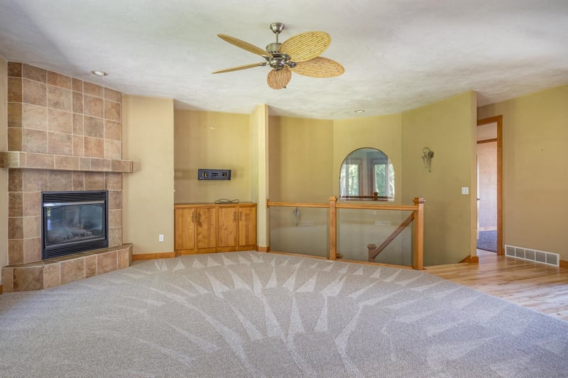 140 Thackery Dr, Oshkosh, WI 54904-7792