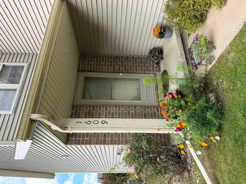 1607 Alfred Dr, Luxemburg, WI 54217
