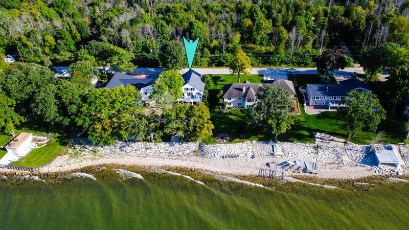 5061 Edge Water Beach Rd, Green Bay, WI 54311-9732