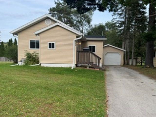 922 S River St, Shawano, WI 54166