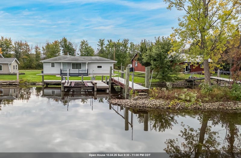 653 Krenz Rd, Omro, WI 54963