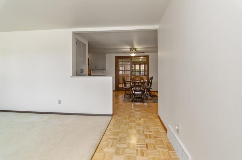 1491 Commanche Ave, Green Bay, WI 54313-5969