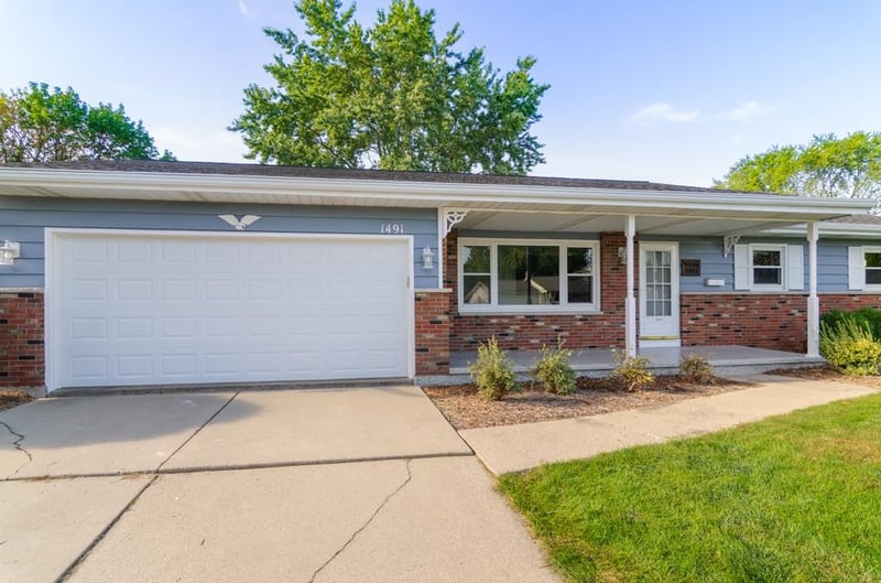1491 Commanche Ave, Green Bay, WI 54313-5969
