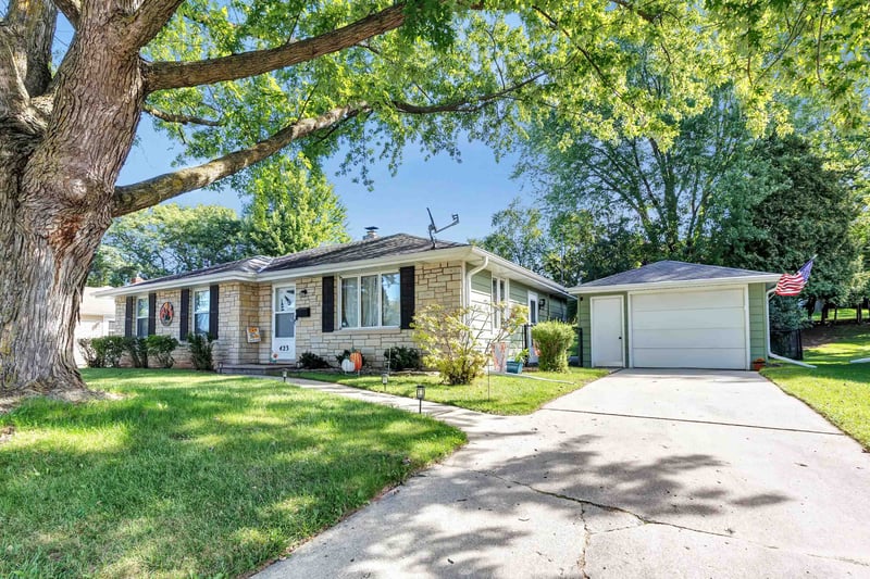 423 Bader St, Green Bay, WI 54302