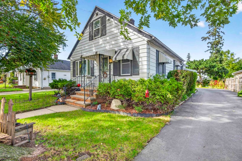 824 W Hawes Ave, Appleton, WI 54914
